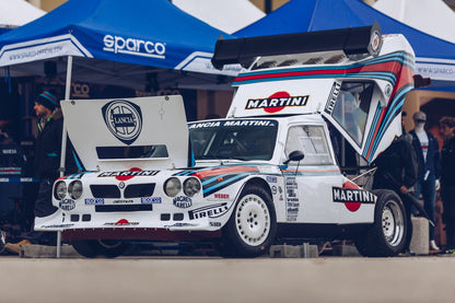 Sparco Martini Racing Regenschirm Replik, 80er Jahre Lancia World Rally Team, Retro-Stil